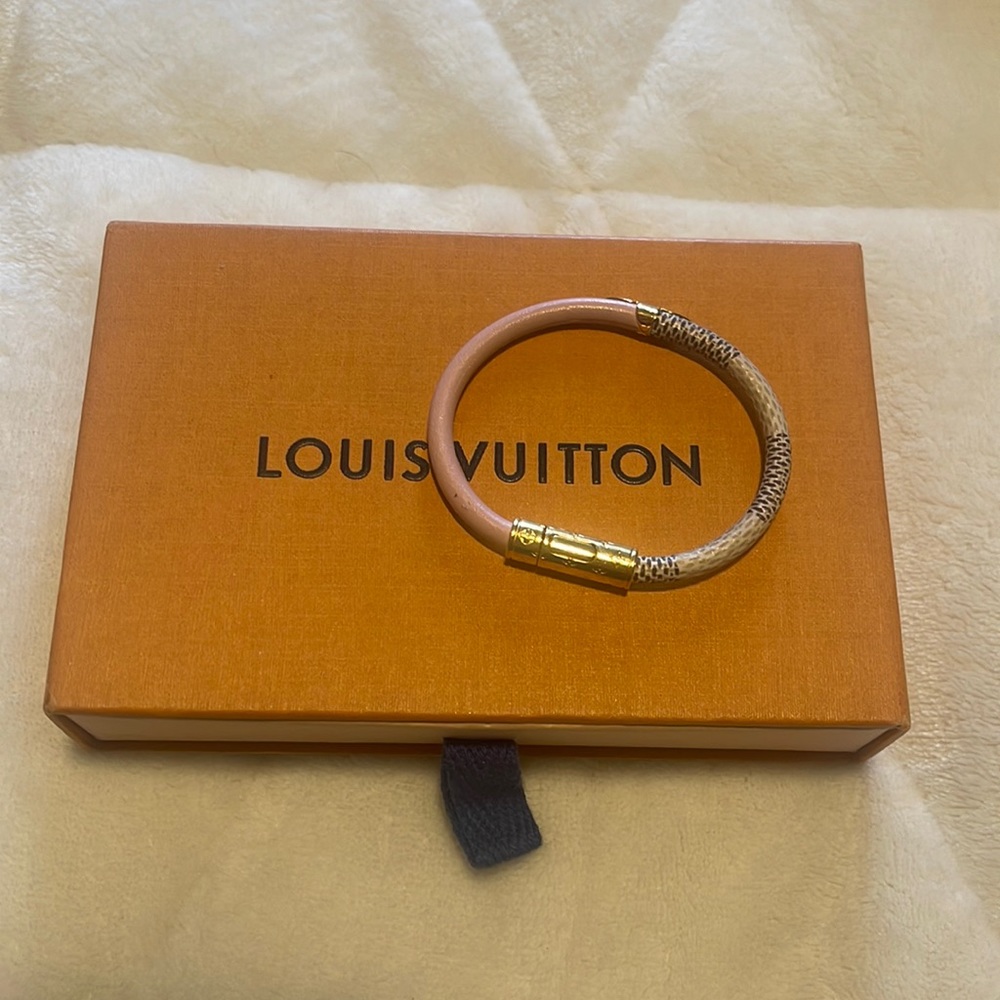 Authentic Louis Vuitton Daily Confidential Bracelet